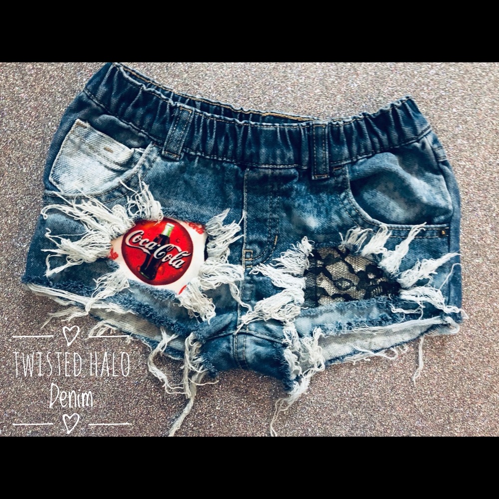 ❤️Coca-Cola distressed denim🖤